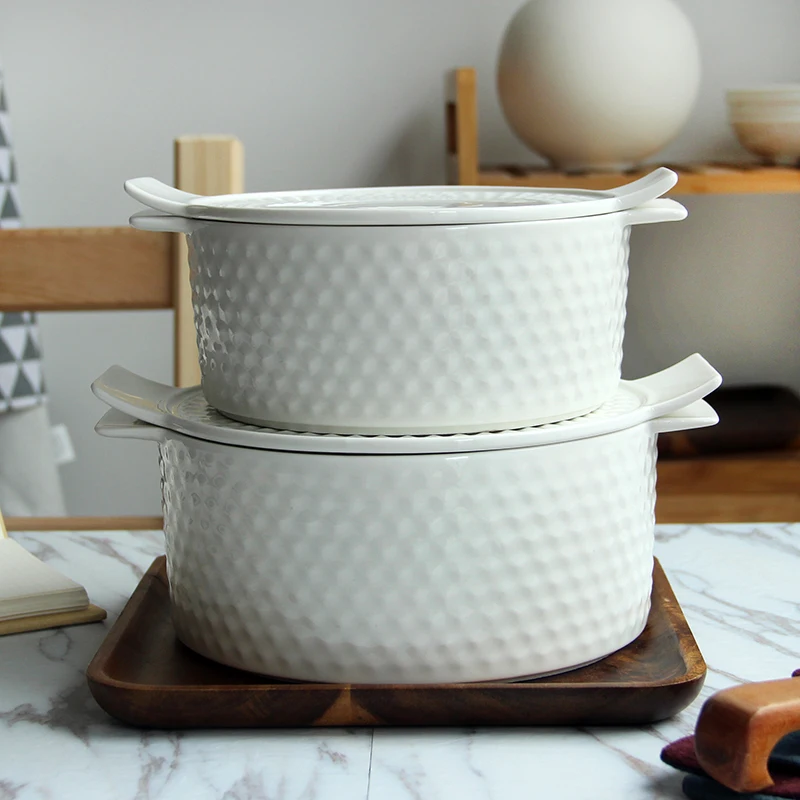 The soup bowl large ears relief household ceramic soup with a lid with