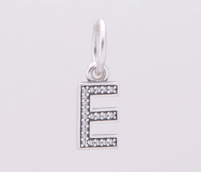 charm pandora lettre e charm pandora lettre e