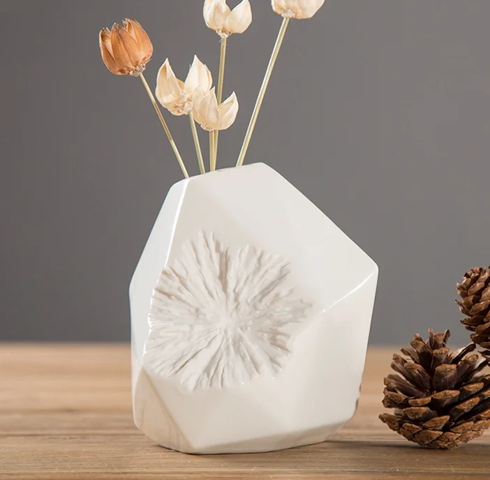 Crystalline Shape Ceramics Flower Vase Decorative Porcelain Facets