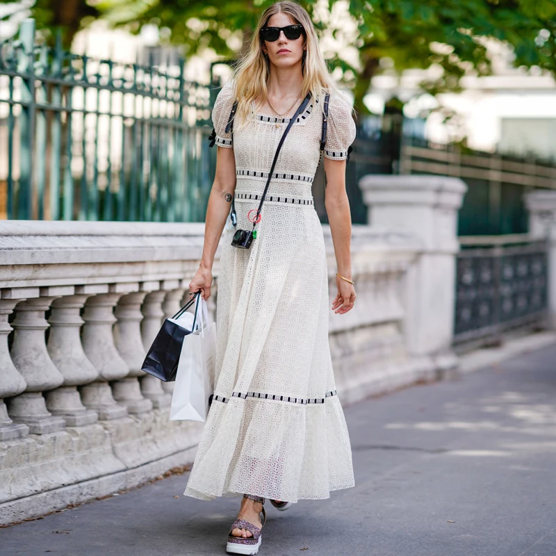 

2018 Runway Designer Luxury Brand Hollow Out Patchwork Slim Woman Long Dress Elegant Lace Dress Holiday Travel Party Dresses