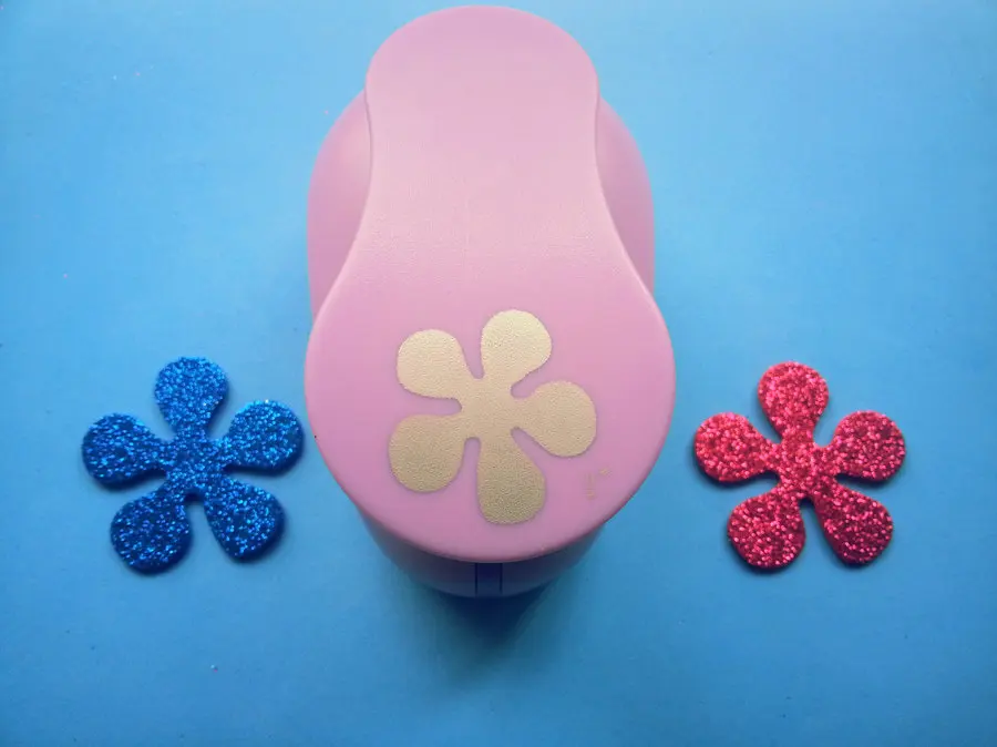 Buy free shipping 3 inch (about 7.2cm ) flower model