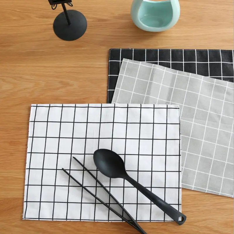 Buy 4pc European style Black and white lattice cloth