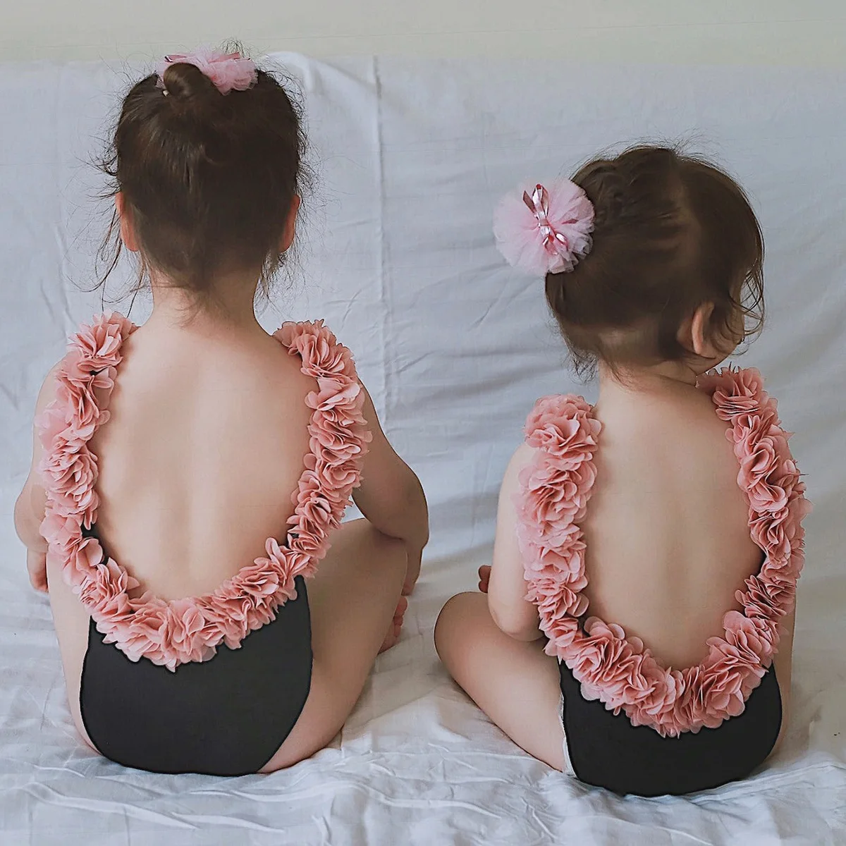 

Family Matching Clothes Swimwear Beachwear Mommy and Me Clothes Flower One-piece Swimsuit Family Bikini Children's Clothing