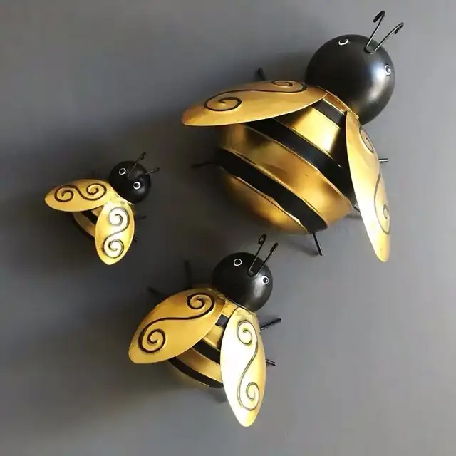 Vintage Wrought Iron Bee Wall Decoration Animal Wall Hanging