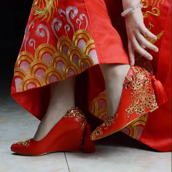 Hizcinth Wedding Shoes Chinese Wind Red Wedges High Heels Shoes