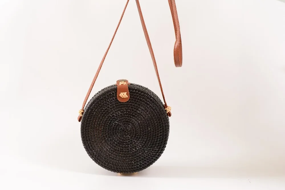 

2018 INS how Bali Circle Straw Bags for Women Handmade Round Beach bag Summer Rattan Handbags Butterfly Women Messenger Bag