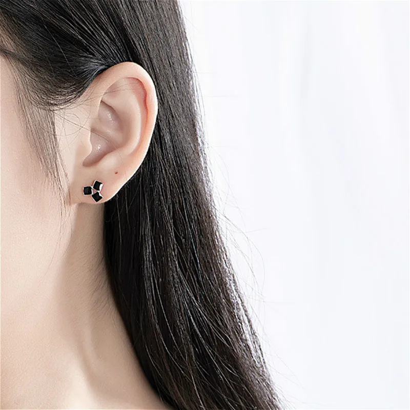 

Flyleaf 2018 new 925 Sterling Silver Earrings Black drop glaze square splice Stud Earrings Fashion Jewelry Womens Accessories