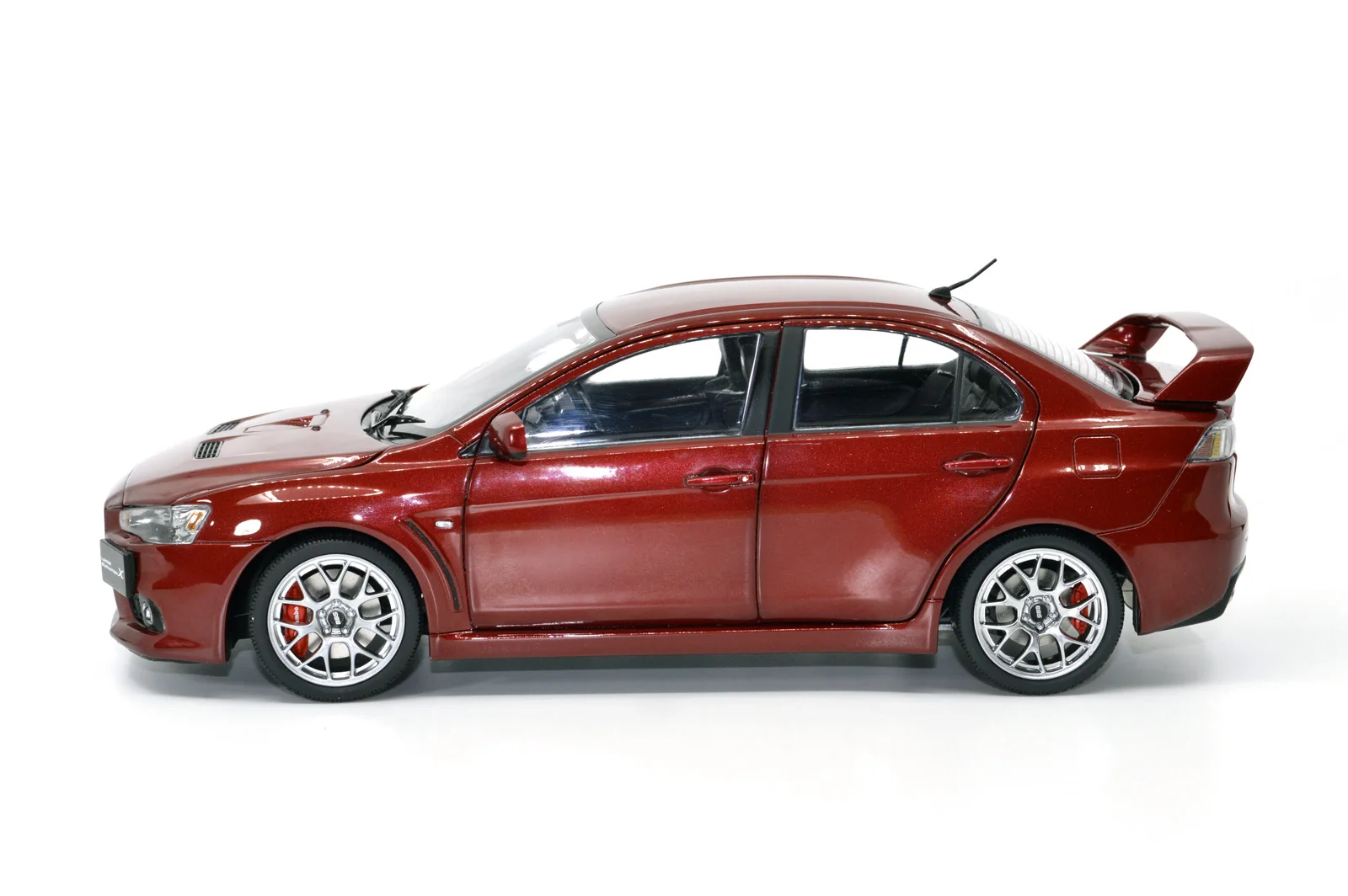 1/18 1:18 1 18 весы Mitsubishi Lancer EVO X Red Diecast модель двери автомобиля открытый руль