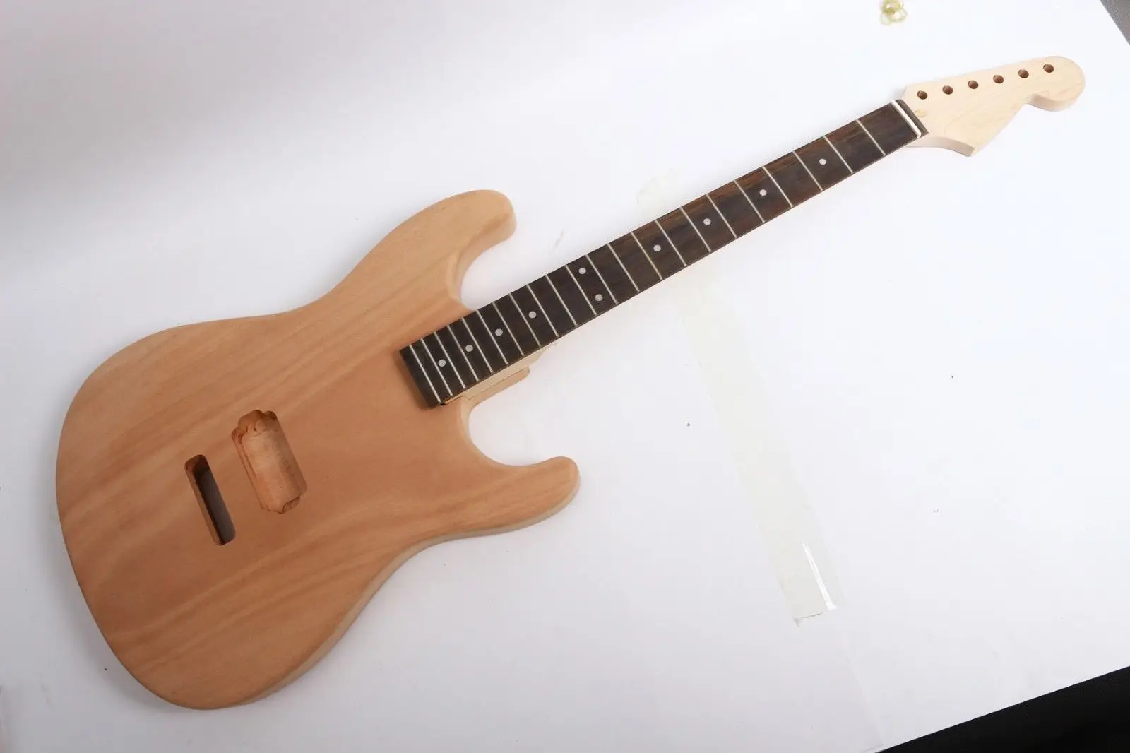 Un Juego De Guitarra El ctrica Kit Sin Terminar Para Reemplazo De 