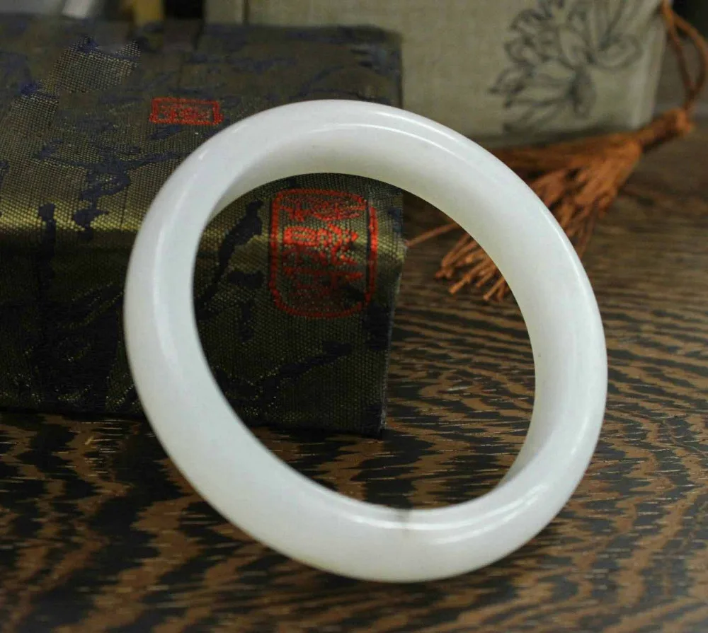 

56--61mm Chinese Xin jiang 100% Pure Hetian Jade Hand-carved Bracelet Bangle