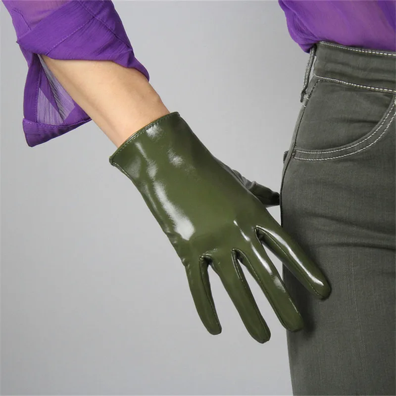 Fashionable Patent Leather Woman's Gloves Faux Genuine Leather PU Leather Gloves 21cm Short Style Female Mittens P50 Fashionable Patent Leather Woman's Gloves Faux Genuine Leather PU Leather Gloves 21cm Short Style Female Mittens P50