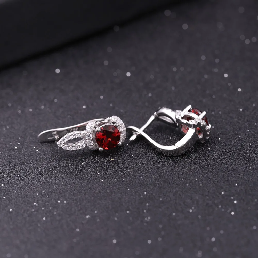 Серьги гвоздики женские из серебра 925 пробы с натуральным красным гранатом