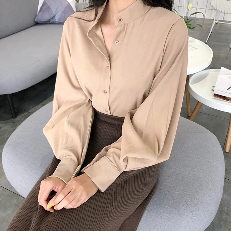 Tanie Kołnierz stójka w stylu vintage bluzka z rękawami kloszowymi koszula damska pojedyncze piersi solidne bluzki retro koszule femme koszulka 2018