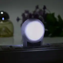 Новый мини светодио дный ночник простой light control индукционные лампы энергосберегающие лампы детская спальня огни милые вилка