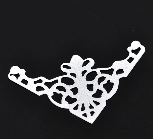 

DoreenBeads Alloy Embellishments Findings Triangle Flower Hollow Pattern 4.8cm(1 7/8") x 26mm(1"), 5 Pieces 2017 new