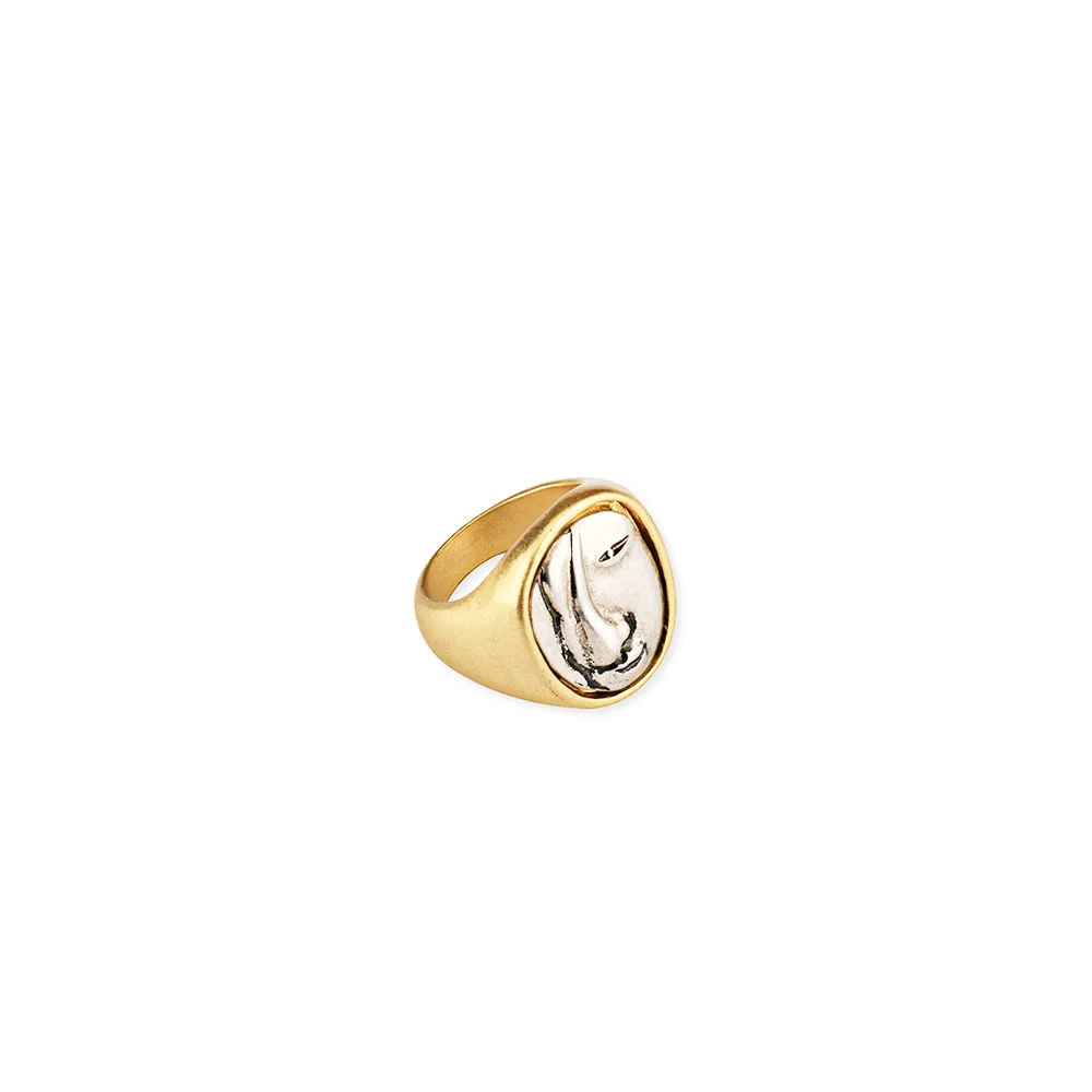 

2018 ms restoring ancient ways ring in Europe and the exaggerated face exaggerated delicate ring ring fashion ring