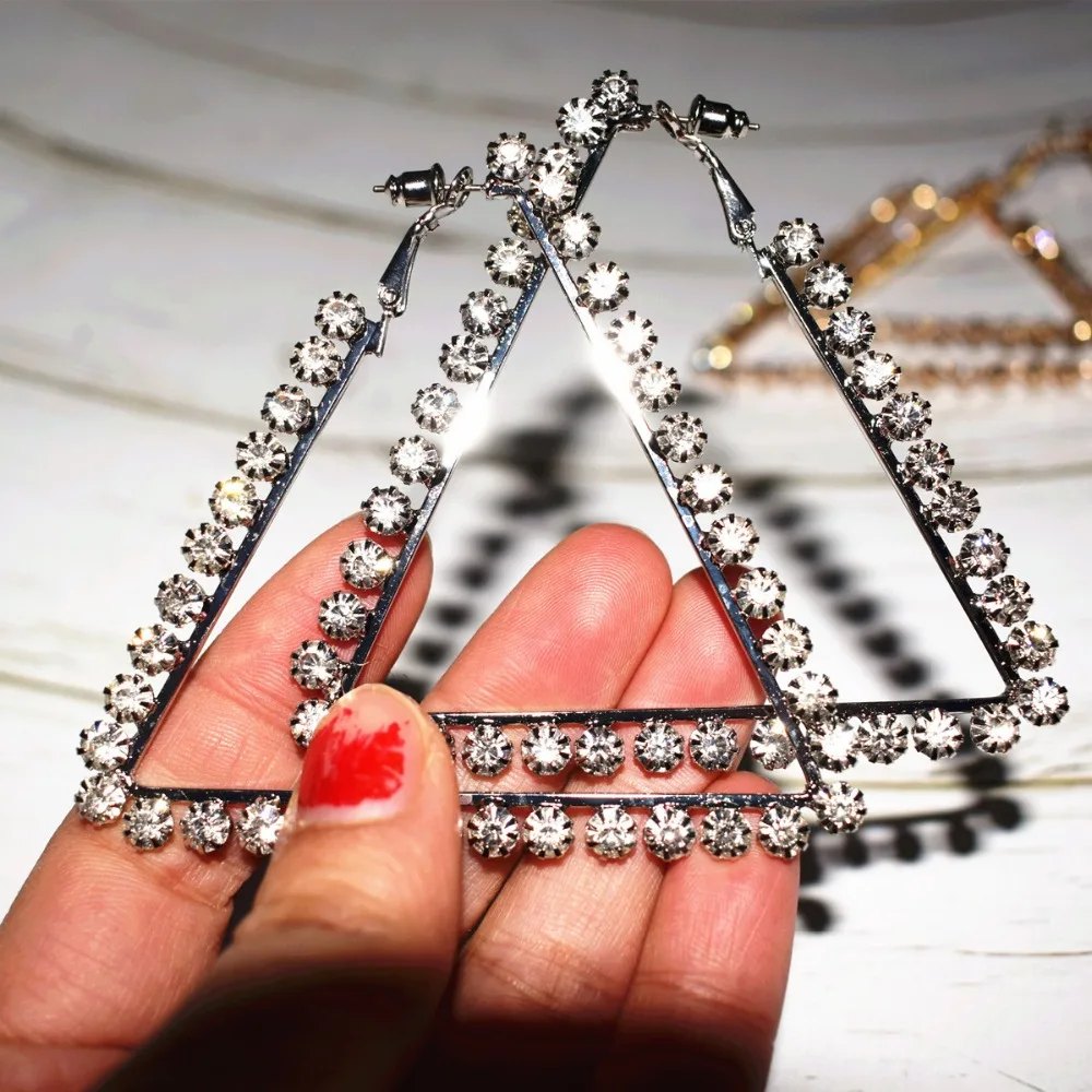 

2019 New Women Fashion Shiny Rhinestone Triangle Charm Hoop Earrings Hot Sale Brand Alloy Geometric Collection Earrings Jewelry