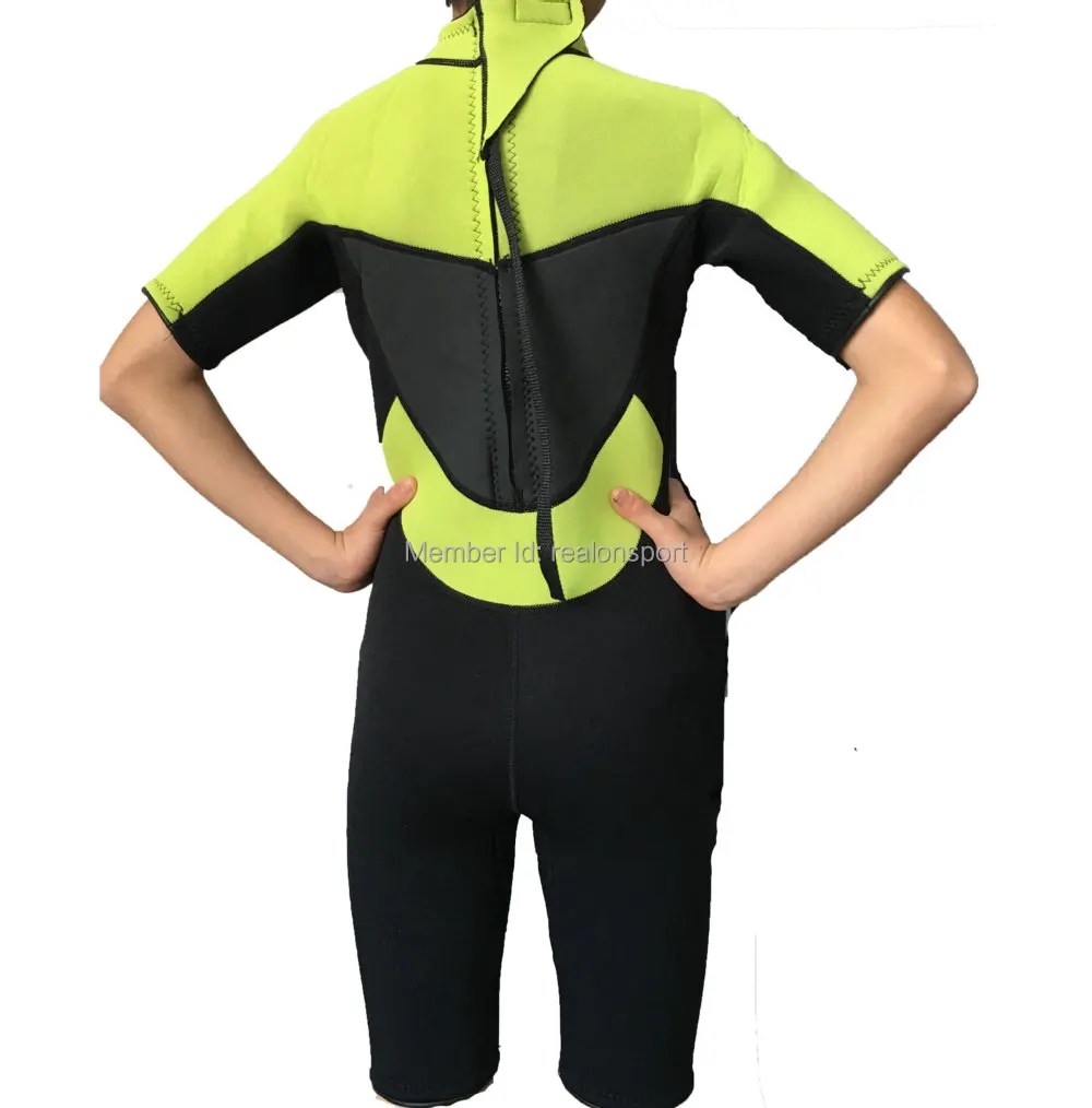boy surf suit greeen black 5.jpg