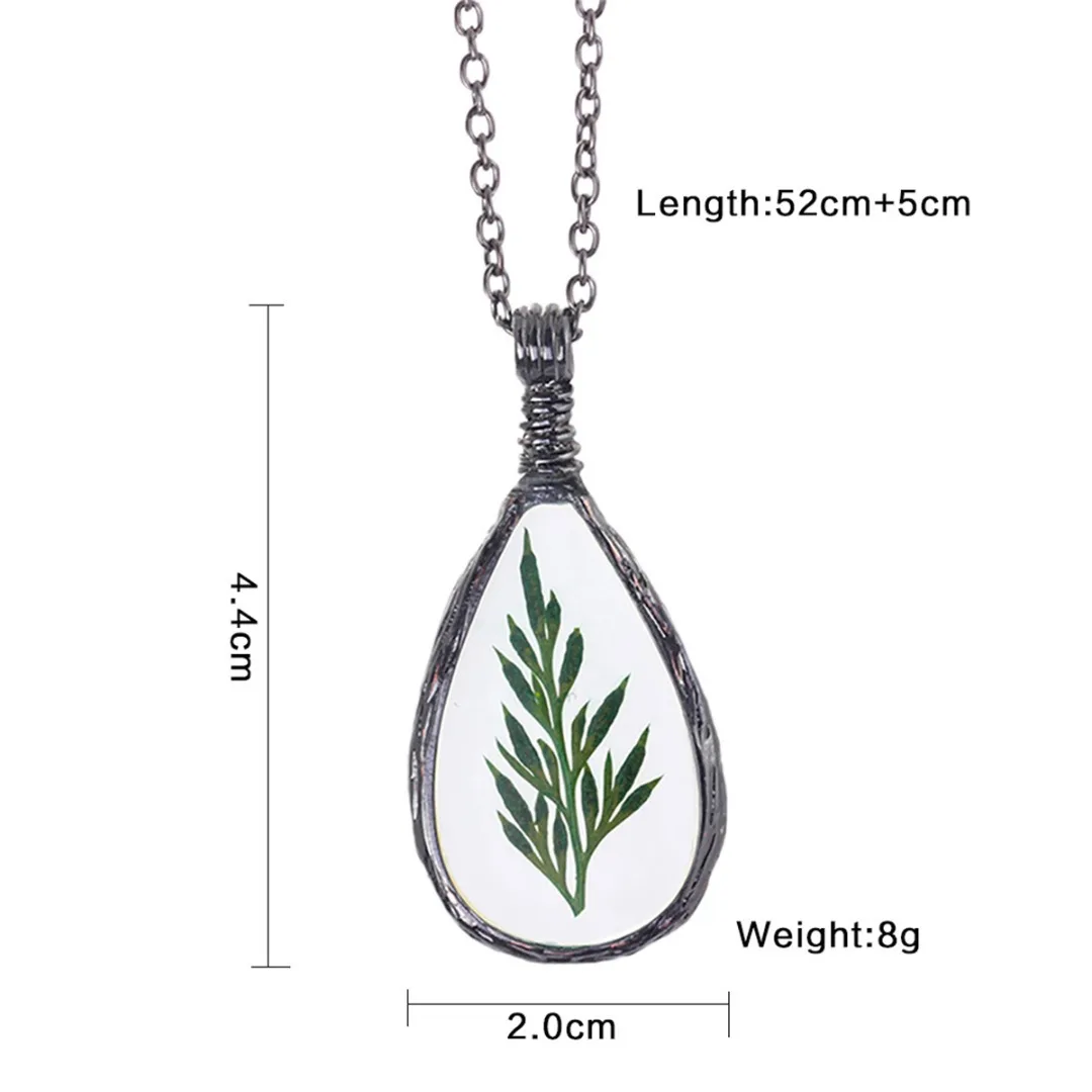 Handmade Boho Transparent Resin Green Plant Leaves Necklace Vintage Round Water Drop Pendant Necklace For Women