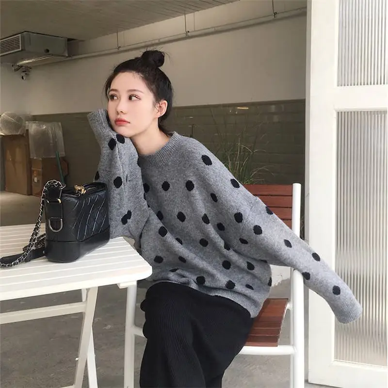 

Women Autumn Knitted Two Piece Set Oversize Dots Pullover Sweater Tops And Slim Bodycon Tricot Pencil Skirt Knitwear Suit K276