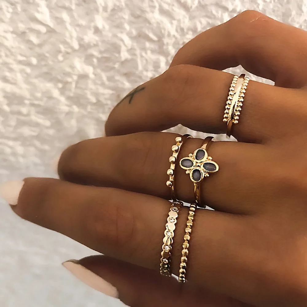 

5 Pcs/ Set Classic Gold Colour V Chevron Rings Geometrical Irregular Ring Set Lady Charm Costume Jewelry Accessories Midi Rings