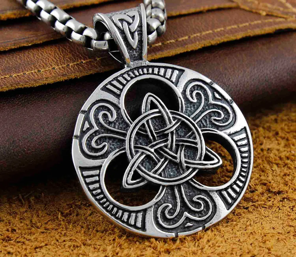 TRIQUETRA TRIANGLE CIRCLE TRINITY KNOT IRISH MENS RELIGION PENDANT