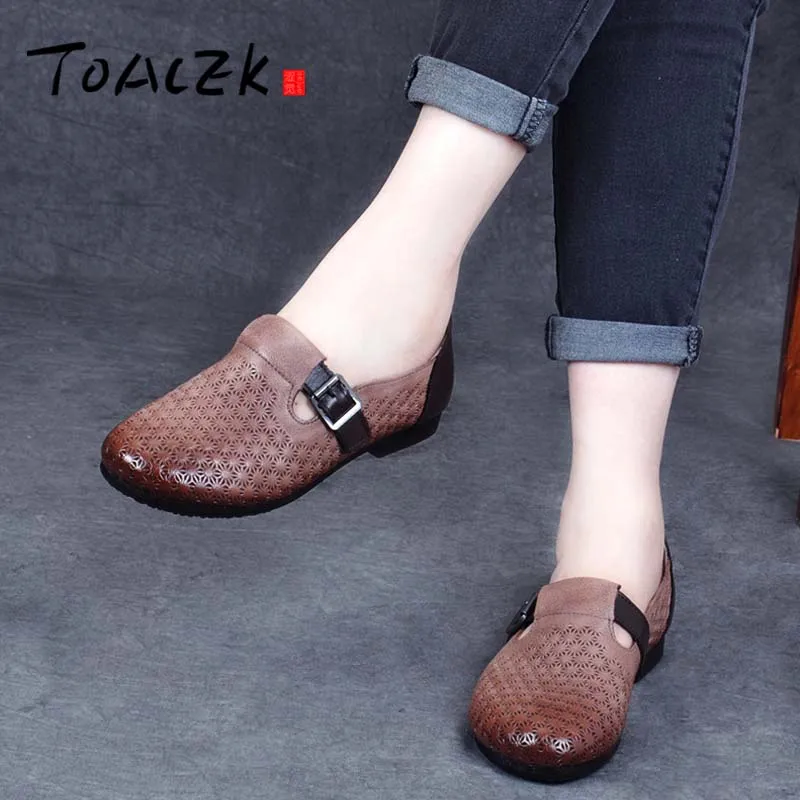 

Autumn new buckle leather soft bottom shoes women's handmade flat shoes soft leather casual shoes retro mother shoes