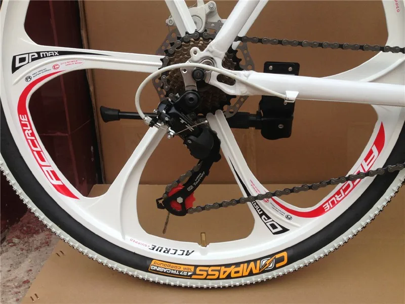 Flash Deal 21/24/27/30 speed frame tyre dirt bike bicicleta MTB woman&man mountain bicycle 26er 26*2.1 inch tires bike 12 Flash Deal 21/24/27/30 speed frame tyre dirt bike bicicleta MTB woman&man mountain bicycle 26er 26*2.1 inch tires bike 12