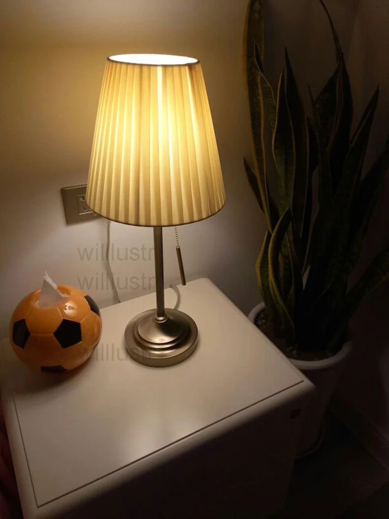Новая настольная лампа современный дизайн светло-бежевый красный оттенок ткани бронза приспособление настольная освещения гостиная