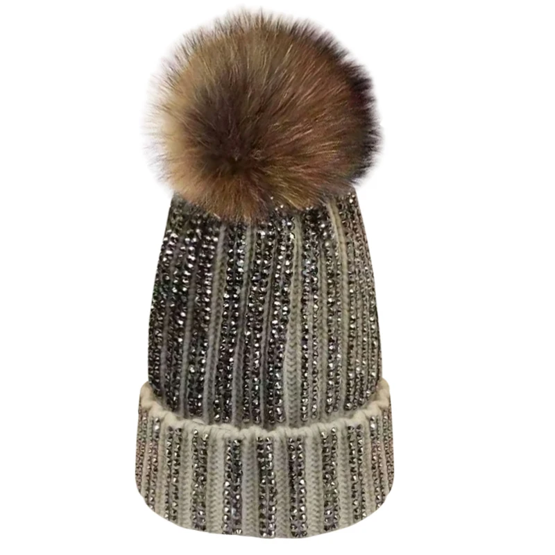 pom pom hat (14)