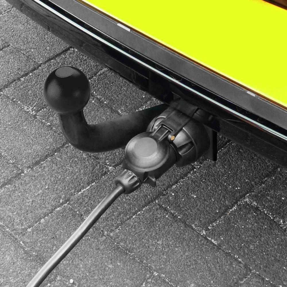 

7 Pin Plug Trailer Towing Vehicle Socket Plug Adapter Connector Trailer Adapter Connector Adapter for European Standard Trailer