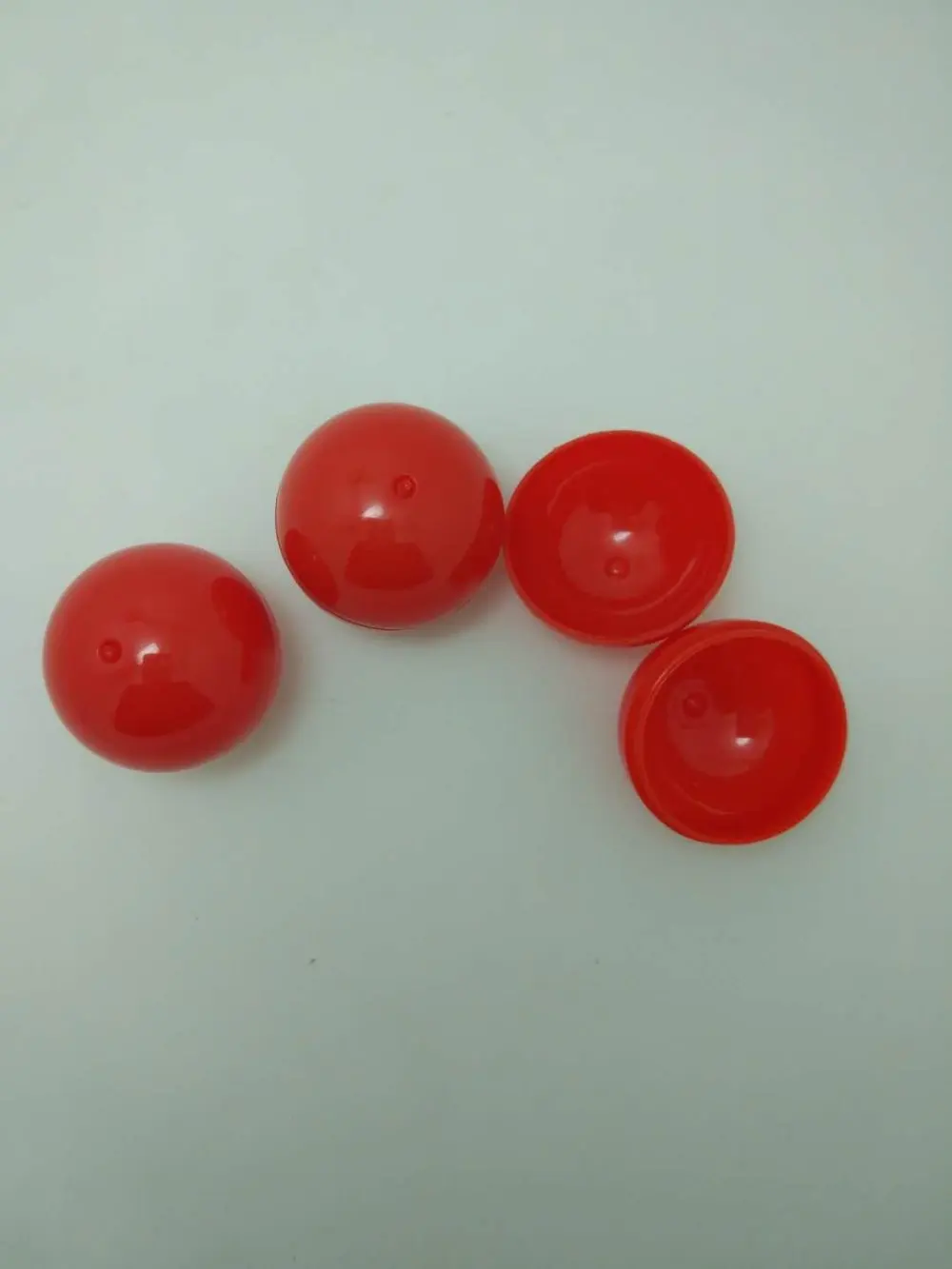 

100pcs 30mm full red color toy capsules with free shipping; Plastic Toy Capsule solid color ball