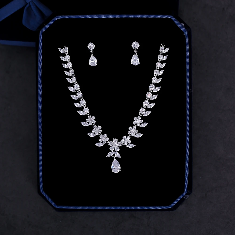 

Round Cut Zircon Flower Necklace Choker Fashion Wedding Bridal Jewerly Sets Cubic Zirconia Teardrop Dangle Earrings Women Bijoux