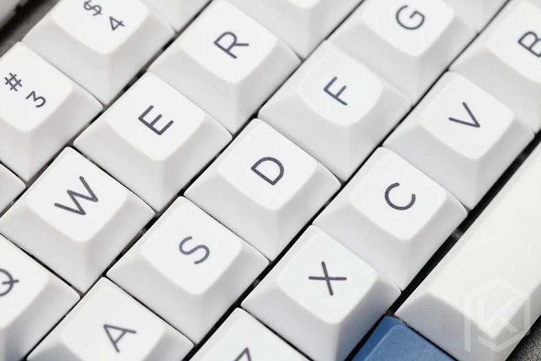  dsa white blue colorway Dye Sub Keycap Set PBT plastic for keyboard gh60 xd60 xd84 cospad tada68 rs