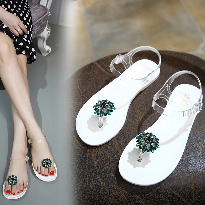 

2018 European beach holiday leisure ladies sandals diamond flowers with flat plastic jelly crystal shoes