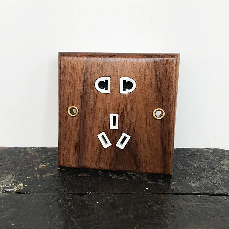 

New style Power Wood Socket Panel, 86 Type Five-Hole Socket 110V-2520V 10A