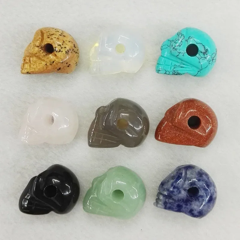 Wholesale fashion hot selling natural carved stone small skull head