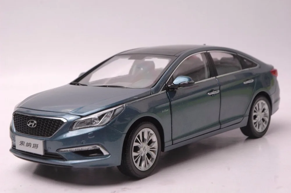 1:18 литая под давлением модель для hyundai Sonata 9 синий сплав игрушечный автомобиль миниатюрная Коллекция 9 поколения