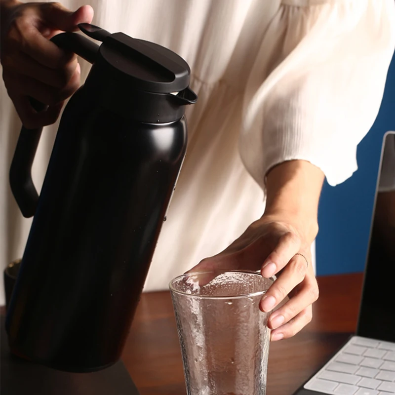 Luxury Vacuum Stainless Steel Coffee Flasks Thermos Bottles Black White Portable Travel Home European Hot Water Pot Kettle Large
