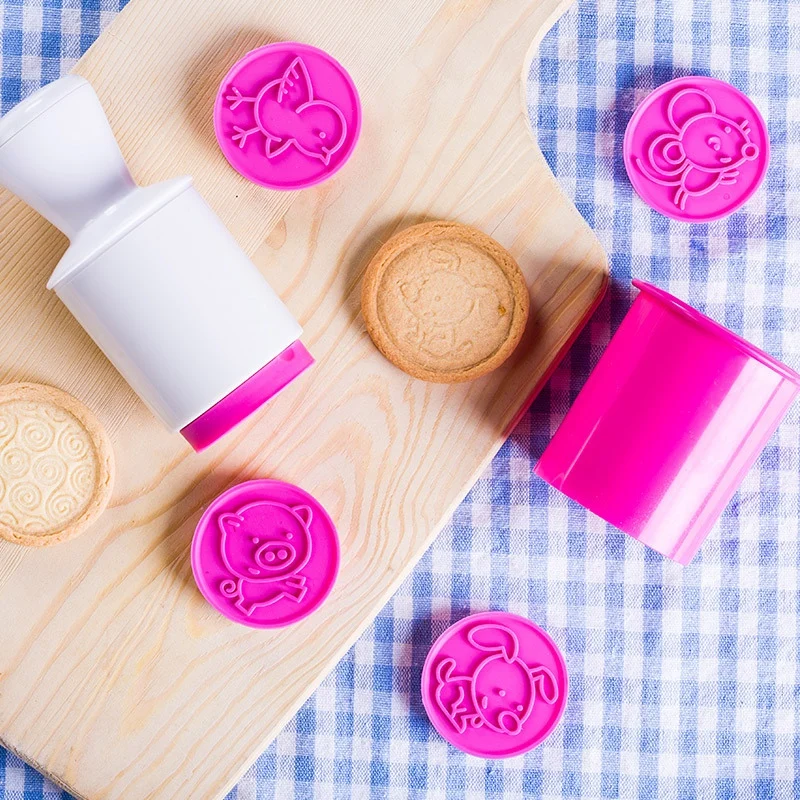 

6Pattern/Lots DIY Kitchen Cookie Biscuits Tools Cutter Mould Mold Christmas Tree Cartoon Stamps Bakeware Maker Shaper Gadgets