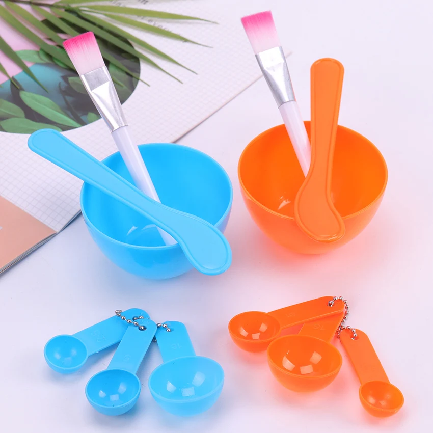 

4 in 1 DIY Facial Beauty Mask Bowl Cosmetic Makeup Tool with Brush Mixed Stir Spatula Stick Measuring Spoon kit