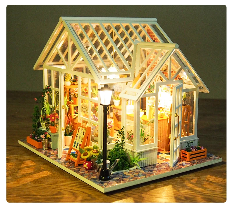 Casa em Miniatura com Móveis Blocos de Construção Brinquedos para Crianças Casa de Boneca Cutebee Faça Você Mesmo Música Poeira Capa Modelo A68 Led 32 Cheap ArquiteturaCasa DIYMiniaturas