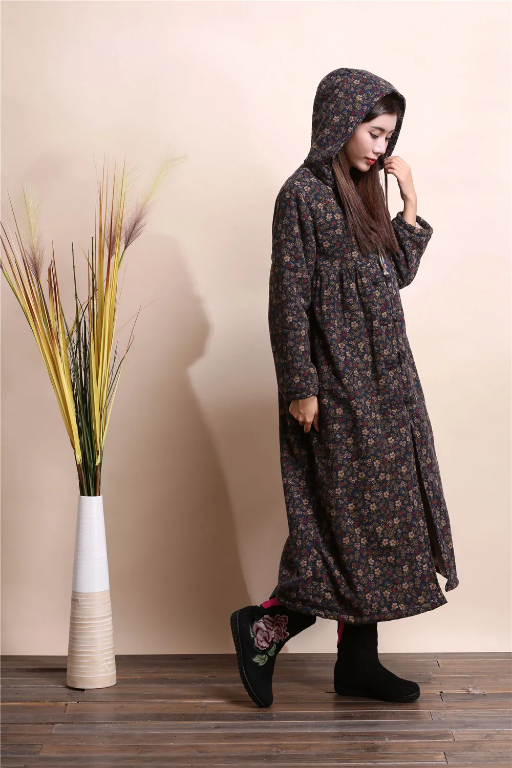 2015 Chinese style wind coat hooded Windbreaker cloaks fashion dust trench coat casual Outwear robe gown