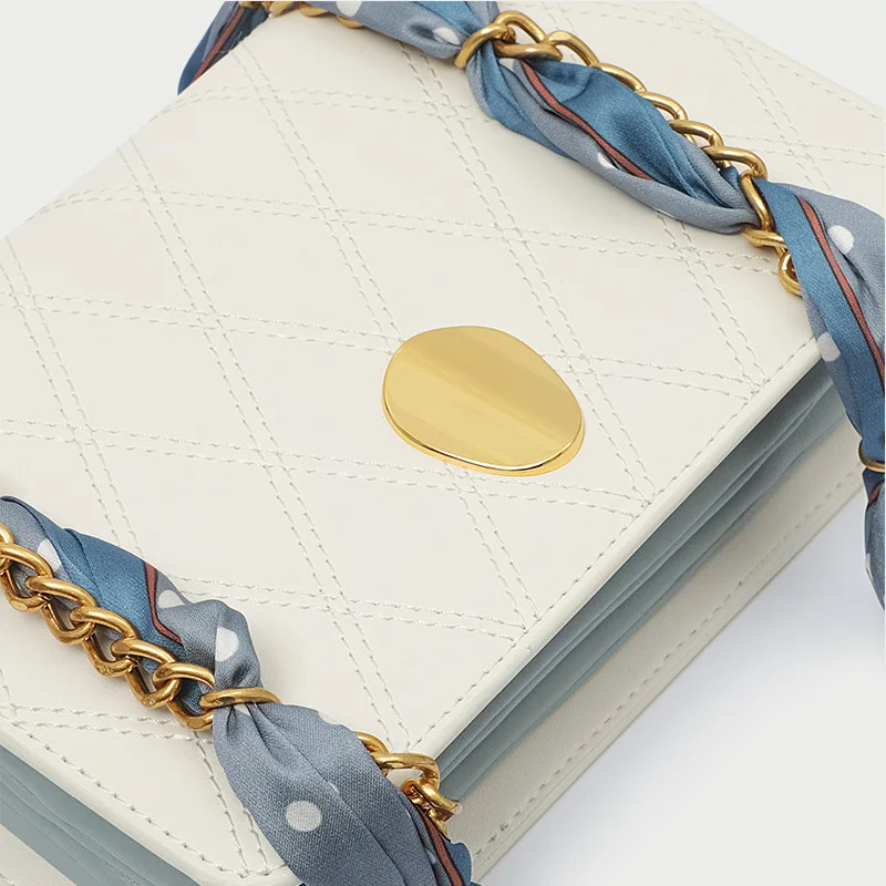 

Niche Design Rhombic Embroidered Line Small Square Bag Organ Silk Scarves Handbag Single Shoulder Sling Leather Bag Women Trendy