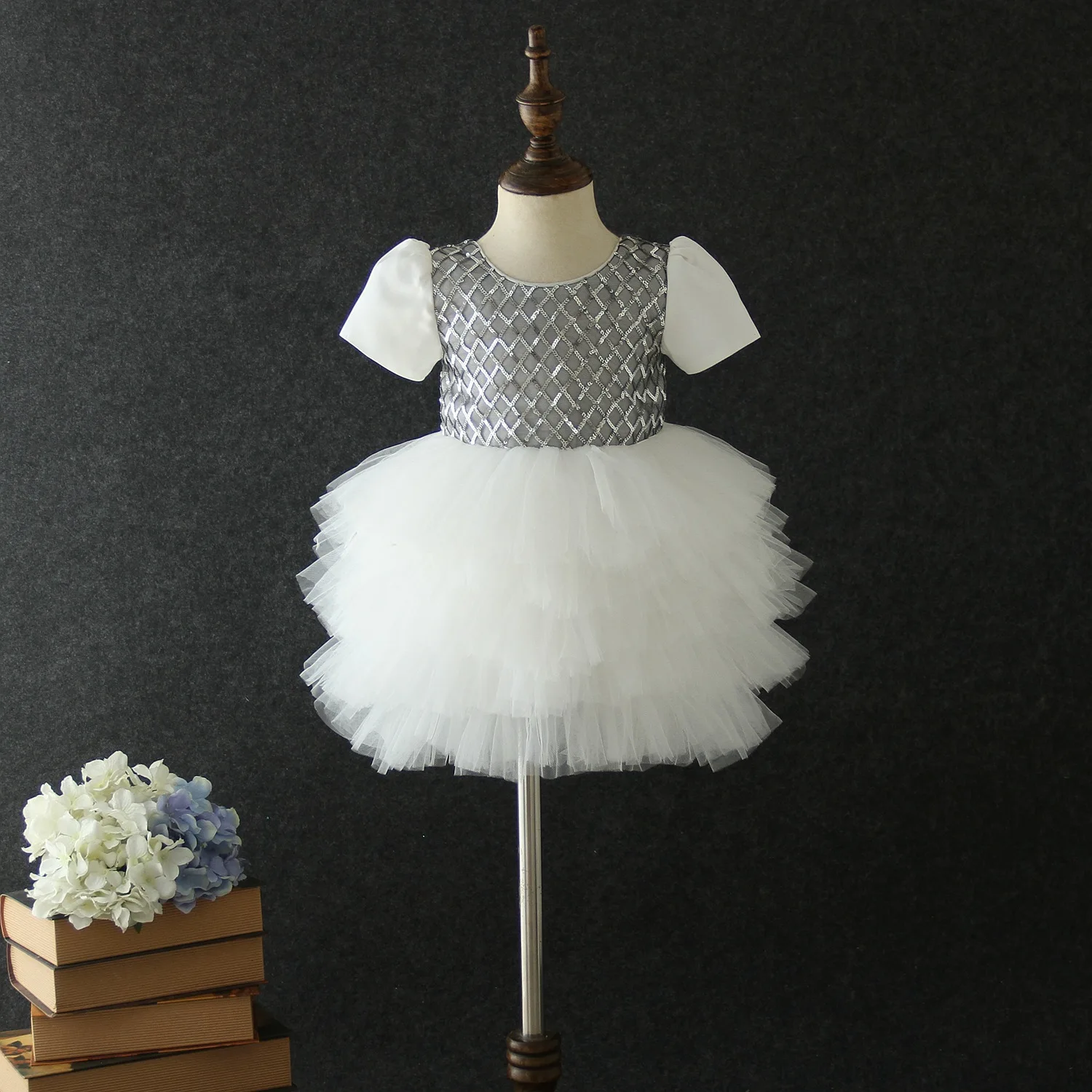 Летнее Пышное мини-платье принцессы для девочек, 6 цветов многослойное платье-пачка для маленьких девочек блестящая фатиновая одежда для дня рождения - Цвет: white