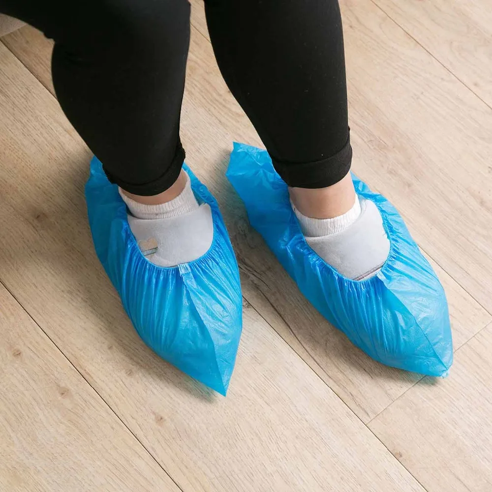 100 шт одноразовые бахилы Пластик синий Для женщин Мужская обувь чехол толстые дождливый день ковер Чистящая обувь крышка
