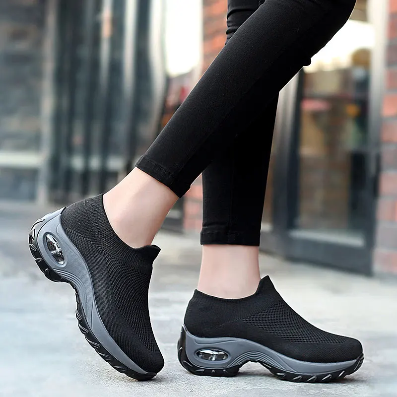 MWY تحلق المنسوجة أحذية مفلكنة الجوارب رياضية عدم الانزلاق ارتداء حذاء كاجوال النساء Zapatillas موهير السيدات المدربين حجم كبير