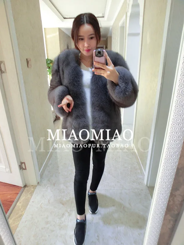

Entire skin fox fur coat in the long section warm fur coat fashion
