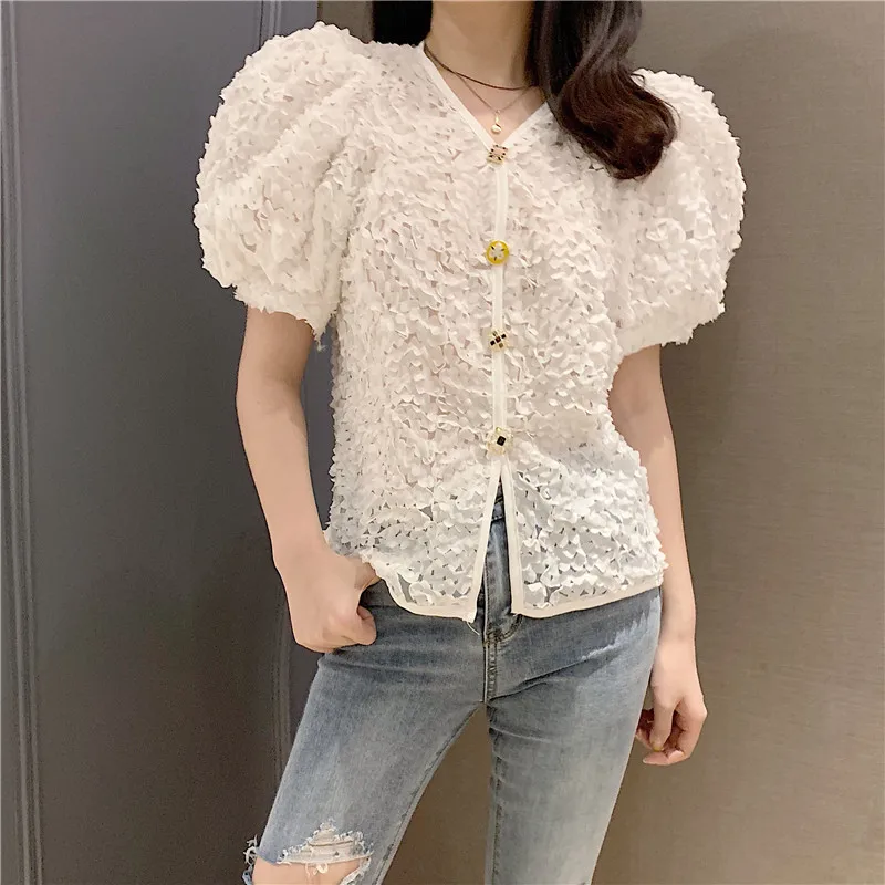 

2019 summer new V-neck chiffon embroidery flower shirt women lace short-sleeved loose tops women's clothing 1948