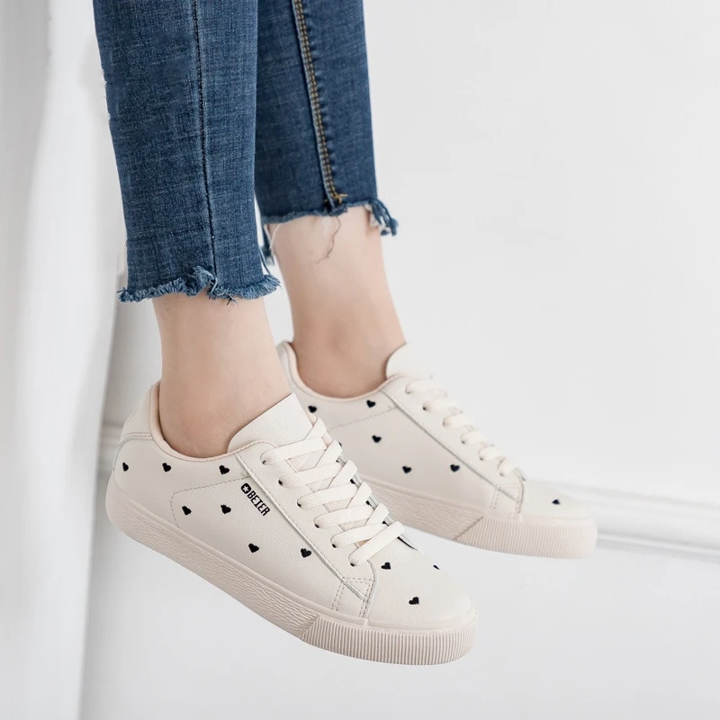 cute fall sneakers